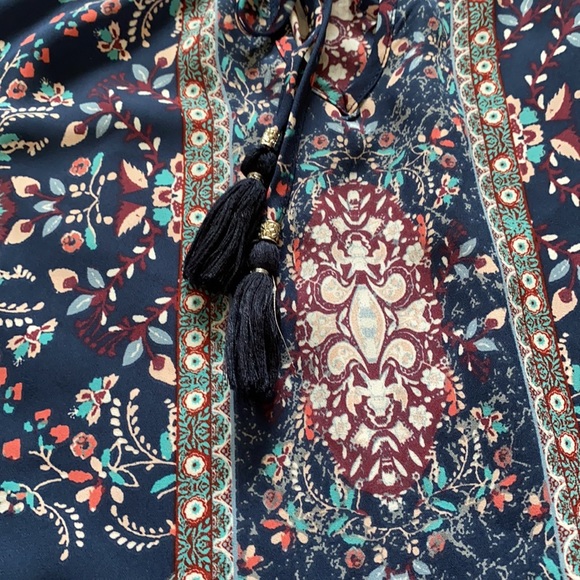 Knox Rose Boho Shirt with Cold Shoulder and Tassels - Picture 6 of 10